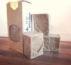 Pure Aleppo Zeep (3 Stuks) -100% Olijfolie- Savon D'Alep - Olijfolie Zeep 9 Pure Aleppo Zeep (3 Stuks) -100% Olijfolie- Savon D'Alep - Olijfolie Zeep -Verzorgingsproducten 1200x1097 2