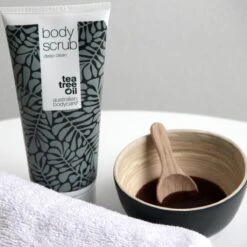 Australian Bodycare Body Scrub 200 Ml - Diep Reinigende Peeling Voor Je Hele Lichaam Met 100% Natuurlijke Tea Tree Olie - Ook Geschikt Als Voetscrub En Te Gebruiken Bij Puistjes Op Je Rug En De Rest Van Het Lichaam -Verzorgingsproducten 1200x1200 1158