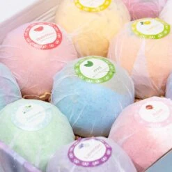 Bruisballen - Bruisballen Voor Bad - Kind - 12 Stuks - XXL Formaat - 12 Verschillende Geuren - 100 Gram 19 Bruisballen - Bruisballen Voor Bad - Kind - 12 Stuks - XXL Formaat - 12 Verschillende Geuren - 100 Gram -Verzorgingsproducten 1200x1200 1223