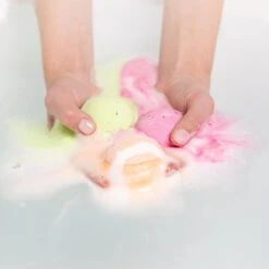 RelaxTub® Bruisballen - Bruisballen Voor Bad - Natuurlijke Kokosboter & Arganolie - Bath Bombs - Badbom - Badballen - Dierproefvrij - 8 X 80g XL Formaat - Inclusief Luxe Cadeauverpakking - Geschikt Voor Volwassene & Kind -Verzorgingsproducten 1200x1200 1231