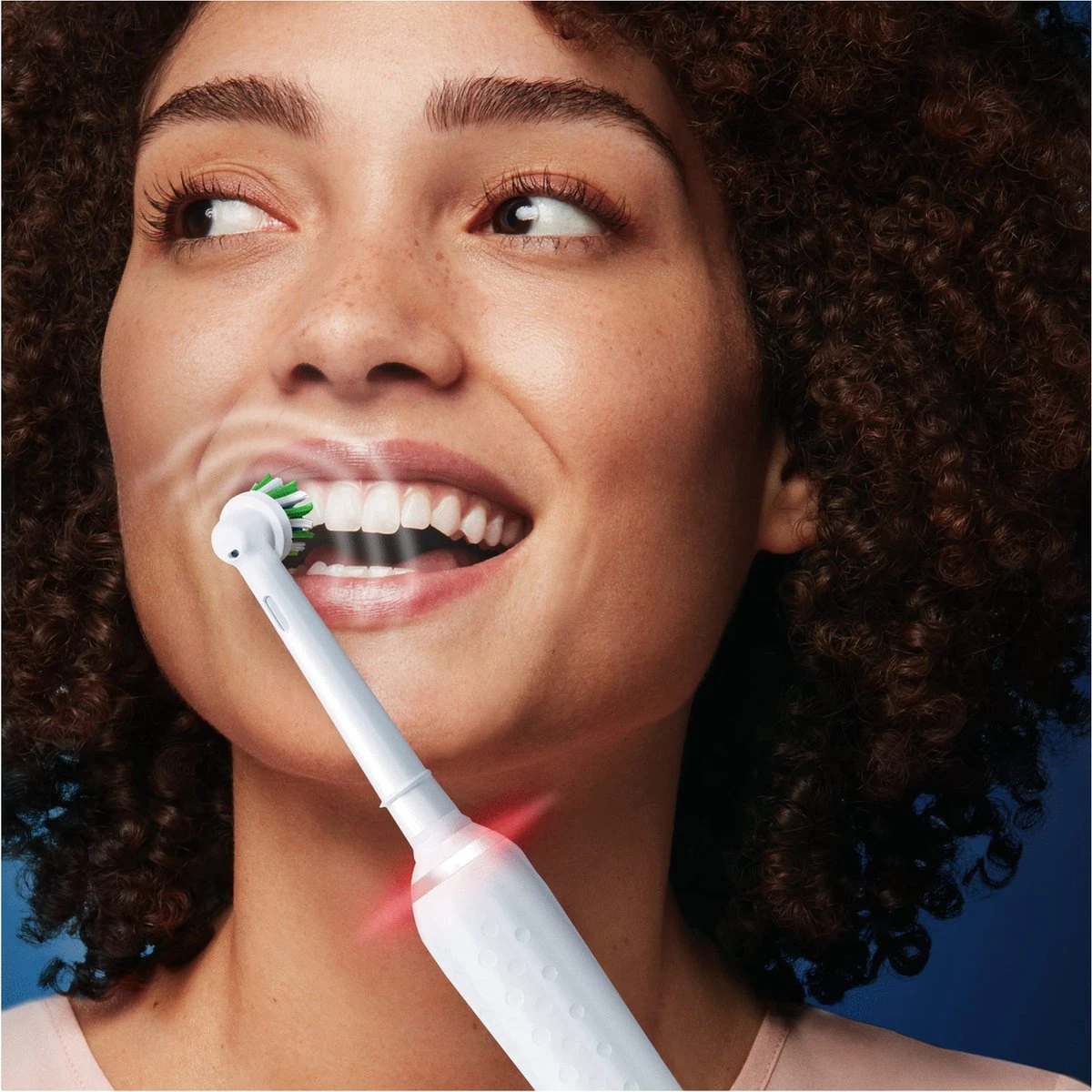 Oral B Oral-B Pro 3 3500 - Elektrische Tandenborstel - Wit 9 Oral B Oral-B Pro 3 3500 - Elektrische Tandenborstel - Wit - Afbeelding 7