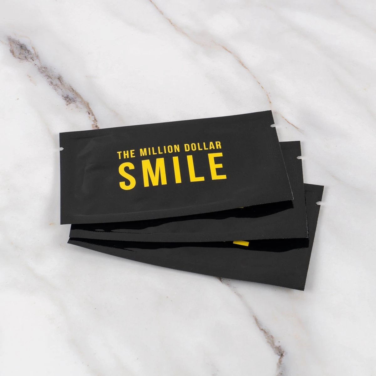 The Million Dollar Smile® - Teeth Whitening Strips - Crest Whitestrips -Tandenbleken - 28 Bleekstrips - 14 Behandelingen - Professionele Tandenbleek Strips - Tandenblekers - Wittere Tanden - Zonder Peroxide - Tanden Bleken - 5 The Million Dollar Smile® - Teeth Whitening Strips - Crest Whitestrips -Tandenbleken - 28 Bleekstrips - 14 Behandelingen - Professionele Tandenbleek Strips - Tandenblekers - Wittere Tanden - Zonder Peroxide - Tanden Bleken - - Afbeelding 3