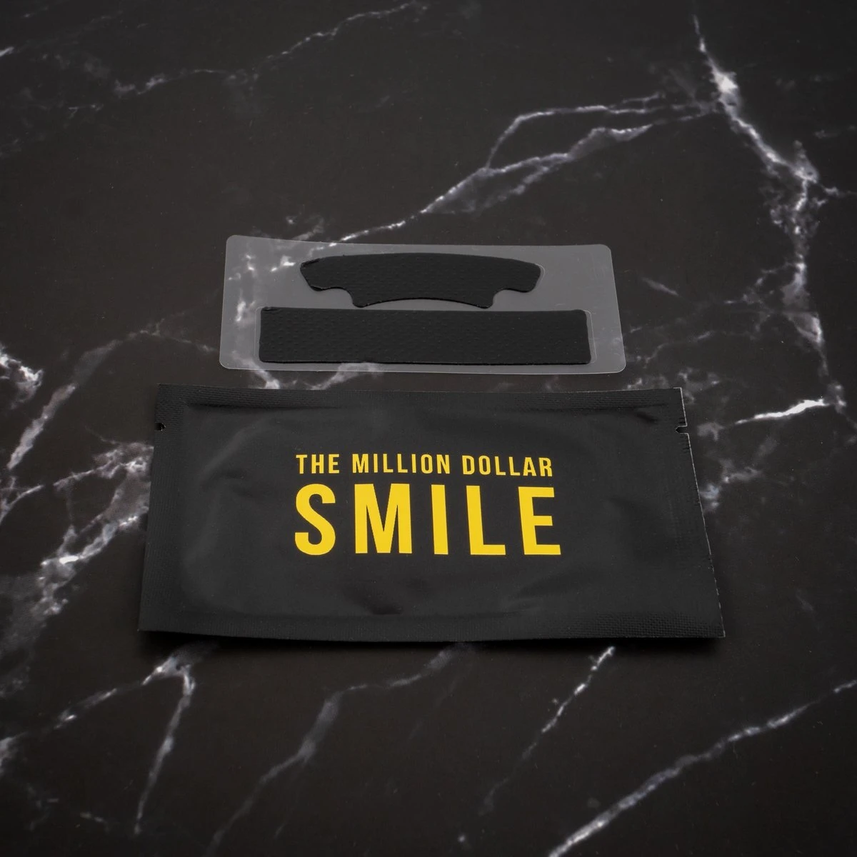 The Million Dollar Smile® - Teeth Whitening Strips - Crest Whitestrips -Tandenbleken - 28 Bleekstrips - 14 Behandelingen - Professionele Tandenbleek Strips - Tandenblekers - Wittere Tanden - Zonder Peroxide - Tanden Bleken - 9 The Million Dollar Smile® - Teeth Whitening Strips - Crest Whitestrips -Tandenbleken - 28 Bleekstrips - 14 Behandelingen - Professionele Tandenbleek Strips - Tandenblekers - Wittere Tanden - Zonder Peroxide - Tanden Bleken - - Afbeelding 7
