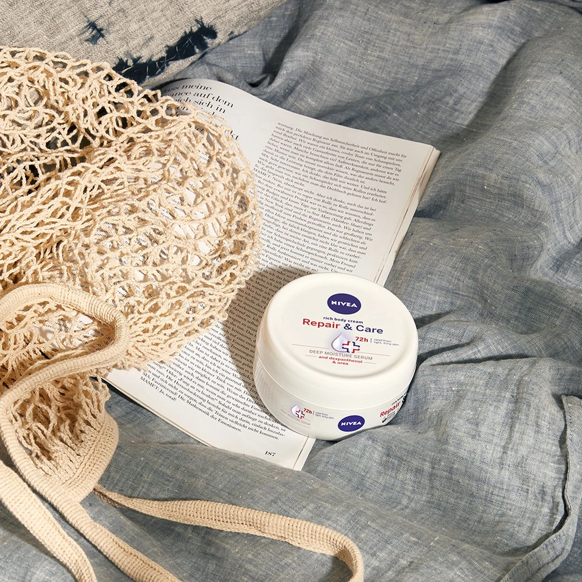 NIVEA Repair & Care Bodycrème - Zeer Droge Huid - 300 Ml 5 NIVEA Repair & Care Bodycrème - Zeer Droge Huid - 300 Ml - Afbeelding 3