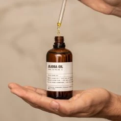 Merkloos Biologische Jojoba Olie Uit India - 100% Puur, Koudgeperst 7 Merkloos Biologische Jojoba Olie Uit India - 100% Puur, Koudgeperst -Verzorgingsproducten 1200x1200 692