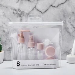 YONO Reisflesjes Set - Navulbare Reisflacons In Verschillende Maten Met Toilettas - Spray Flesjes En Cosmetica Potjes Voor Handbagage Vliegtuig -Verzorgingsproducten 1200x1200 820