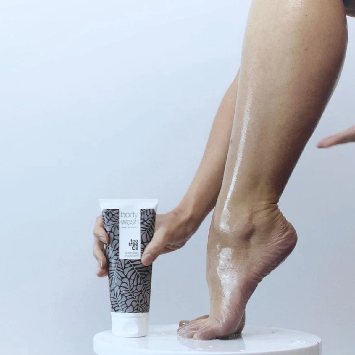 Australian Bodycare Body Wash 200 Ml - Douchegel Met 100% Natuurlijke Tea Tree Olie - Vermindert Rode Vlekjes, Puistjes, Jeuk, Jeugdpuistjes, Lichaamsgeur & Zweetvoeten 4 Australian Bodycare Body Wash 200 Ml - Douchegel Met 100% Natuurlijke Tea Tree Olie - Vermindert Rode Vlekjes, Puistjes, Jeuk, Jeugdpuistjes, Lichaamsgeur & Zweetvoeten - Afbeelding 2