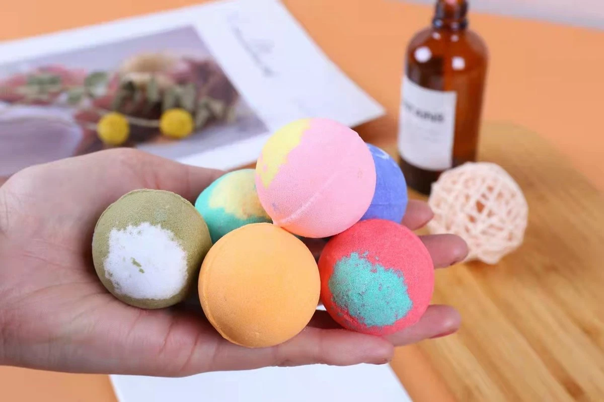Bruisballen - 30 Stuks - 5 Verschillende Geuren - Voor In Bad - Etherische Oliën - Aromatherapie - Badballen - Badparels 6 Bruisballen - 30 Stuks - 5 Verschillende Geuren - Voor In Bad - Etherische Oliën - Aromatherapie - Badballen - Badparels - Afbeelding 4