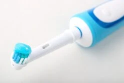 Merkloos 8 Opzetborstels Voor Volwassenen Voor Oral-B ® -Verzorgingsproducten 1200x800 72