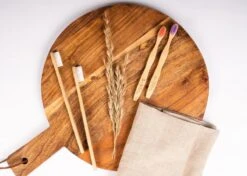 Bamboe Tandenborstel By Olive 4 St. Genummerd 100% Moso Bamboo -Verzorgingsproducten 1200x857 9