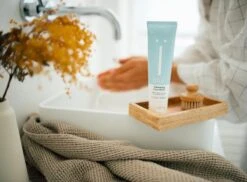 Naïf Gezichtsreiniger - Face Wash 100ml - Gezichtsverzorging - Met Natuurlijke Ingrediënten -Verzorgingsproducten 1200x883 2