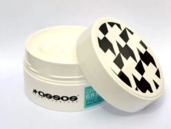 Assos Chamois Creme Broekenvet 200ml Man -Verzorgingsproducten 1200x903