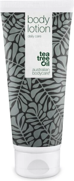 Australian Bodycare Body Lotion 200 Ml - Bodylotion Met Tea Tree Olie Verzorgt En Voorkomt Een Onzuivere En Droge Huid - Vermindert Vlekjes, Puistjes, Jeuk, Jeugdpuistjes, Lichaamsgeurtjes & Zweetvoeten - Geschikt Voor Vrouwen & Mannen -Verzorgingsproducten 493x1200 1