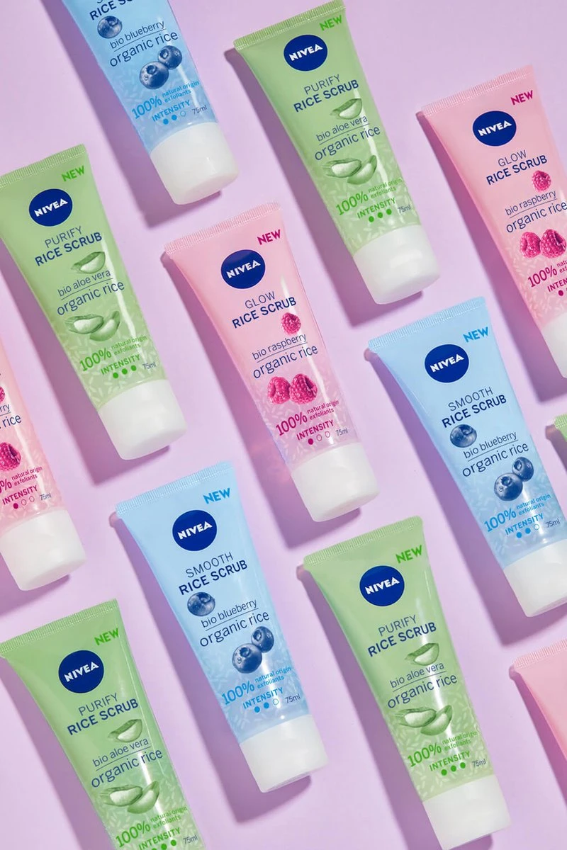 NIVEA Glow Bio Rijst Scrub - Bio Framboos Droge Gevoelige Huid - 75ml 8 NIVEA Glow Bio Rijst Scrub - Bio Framboos Droge Gevoelige Huid - 75ml - Afbeelding 6