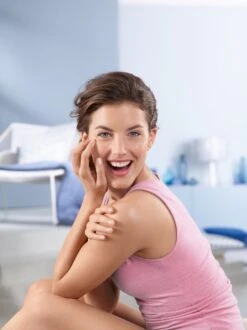 NIVEA Care Sensitive Crème - Voor Gezicht & Lichaam - 200 Ml -Verzorgingsproducten 898x1200 1