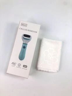 Vastu Eeltverwijderaar - Elektrische Oplaadbare Voetvijl Inclusief Opvangdoekje & Opbergzakje - Callus Remover - Inclusief Extra Opzetvijlen 23 Vastu Eeltverwijderaar - Elektrische Oplaadbare Voetvijl Inclusief Opvangdoekje & Opbergzakje - Callus Remover - Inclusief Extra Opzetvijlen -Verzorgingsproducten 901x1200 1