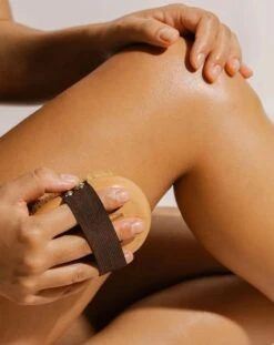 SkinTone® - Dry Brushing Huidborstel Met Natuurlijke Haren - Huidverbetering - Anti Cellulitis Brush - Lichaamsborstel - Droogborstel -Verzorgingsproducten 953x1200